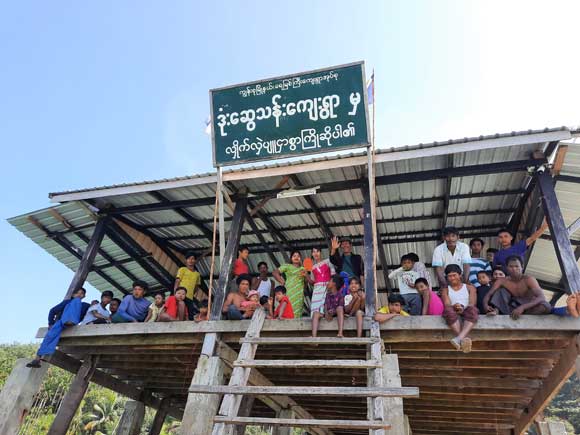 ဒုံးဆွေသန်းကျေးရွာ