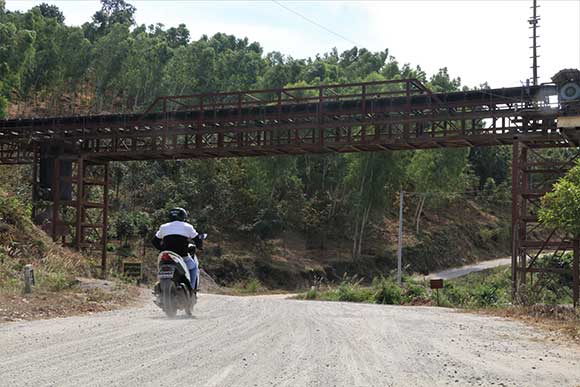 ကားလမ်းအပေါ်မှ ကျောက်သယ်စက်ကိရိယာကိစ္စ စစ်ဆေးမည်