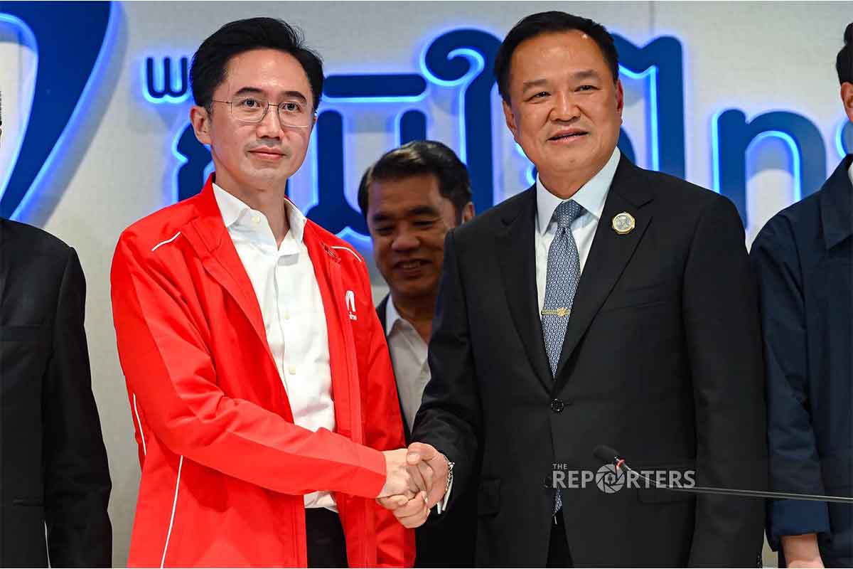 ညွန့်ပေါင်းအစိုးရဖွဲ့ရန် လက်ရှိဝန်ကြီးချုပ်ပါတီနှင့် Pheu Thai ပါတီတို့ ပူးပေါင်း