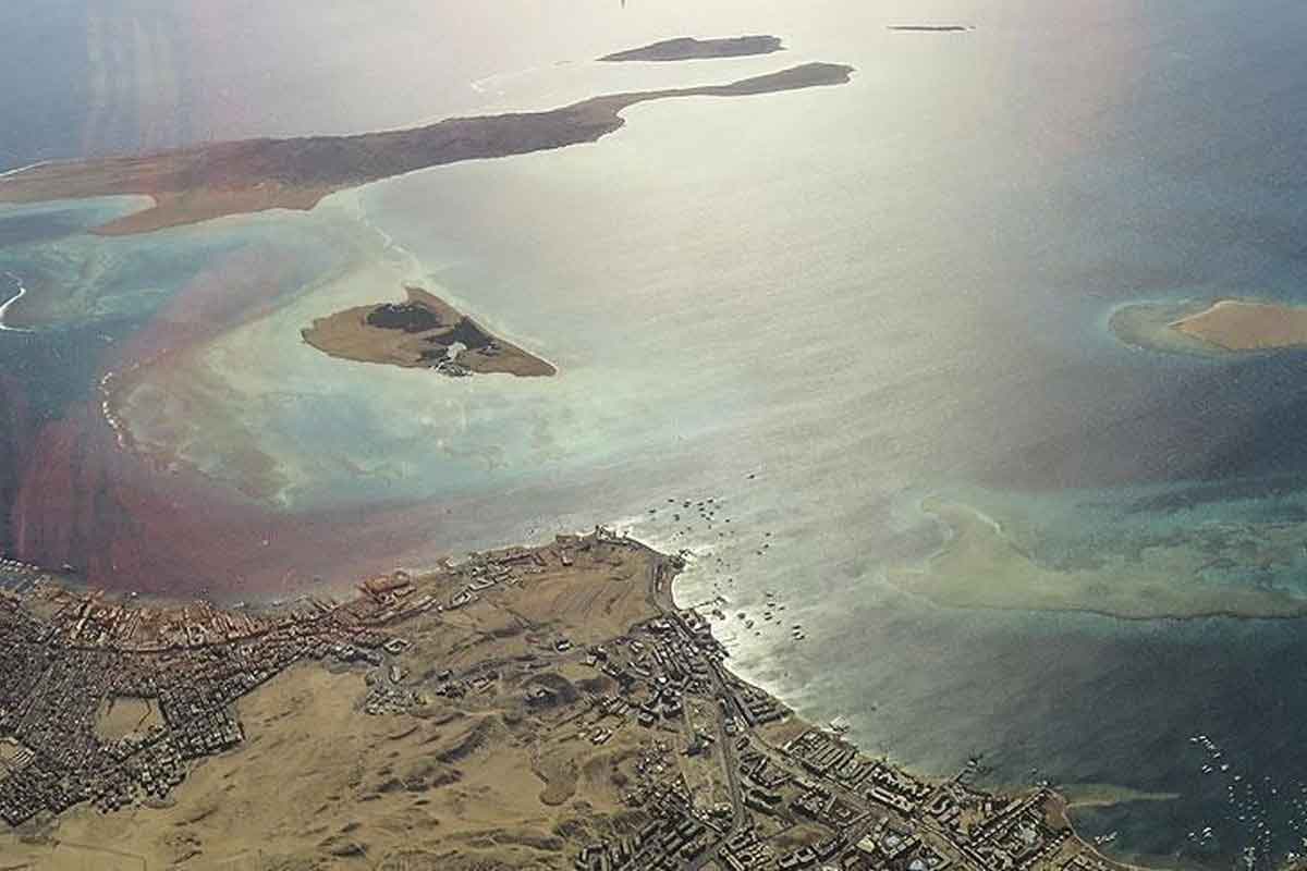 တရုတ်ယွမ်ဖြင့် ငွေပေးချေလျှင် ဟော်မုဇ်ရေလက်ကြားကို ဖြတ်ခွင့်ပြုရန် အီရန် စဉ်းစားနေ