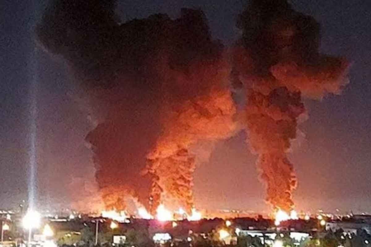 အီရန်တိုက်ခိုက်မှုကြောင့် ဆော်ဒီအာရေဗျ အကြီးဆုံးစက်မှုဇုန် မီးလောင်ပေါက်ကွဲ