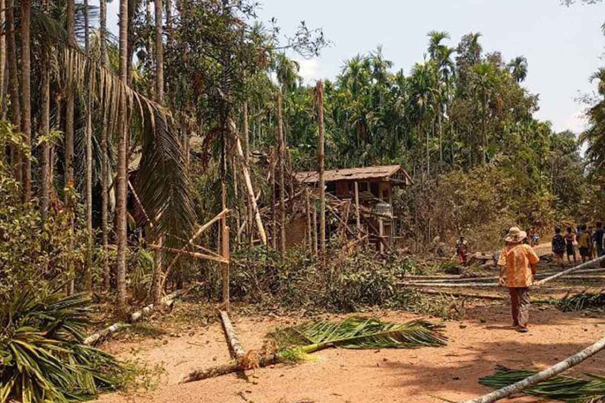 တနင်္သာရီ တကူရွာအုပ်စုကို တိုက်လေယာဉ်ဖြင့်ဗုံးကြဲ