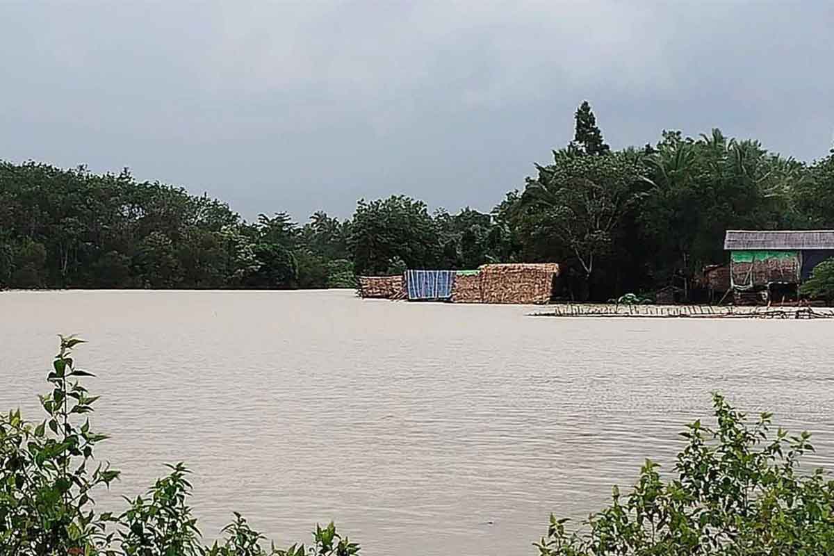 တနင်္သာရီမြစ်‌ရေ ဆက်တိုးလာပြီး ကျေးရွာအချို့ ရေကြီးနစ်မြုပ်၊ ကျေးရွာ ၂၀ကျော်က လူထောင်ချီပြောင်းရွှေ့