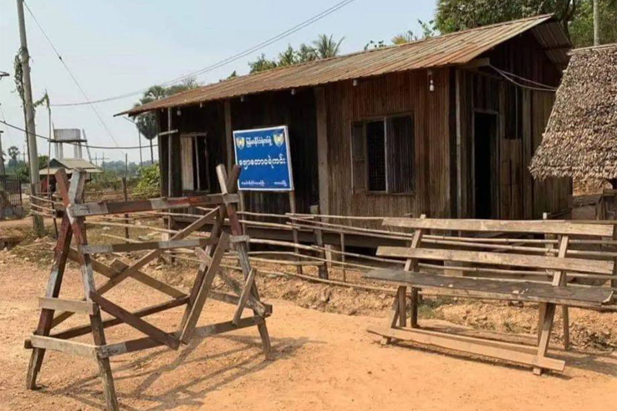စစ်မှုထမ်း အဓမ္မစုဆောင်းနေ၍ ထားဝယ်အရှေ့တောမှ လူငယ်များ မြို့ပေါ်ဆေးခန်းမသွားရဲ