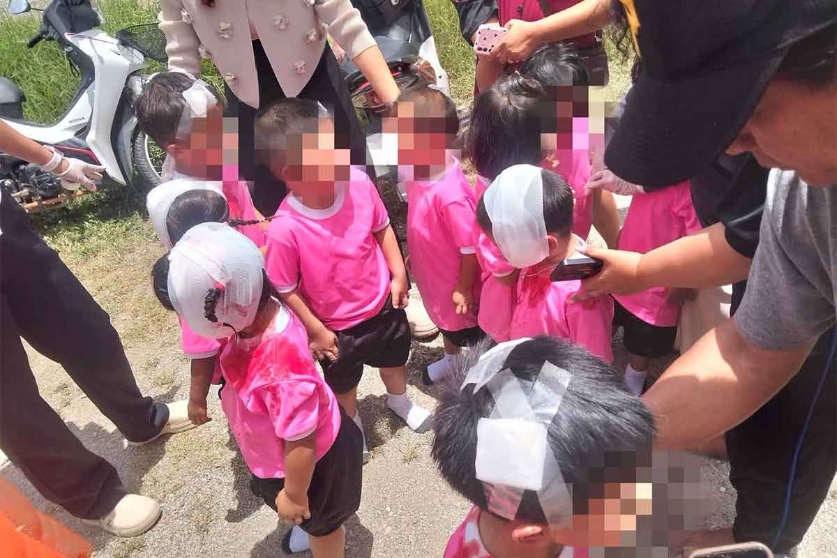 ကန်ချနဘူရီတွင် မူကြိုကျောင်းကို ကားဝင်တိုက်၊ ကလေး ၁၀ ဦး ဒဏ်ရာရ